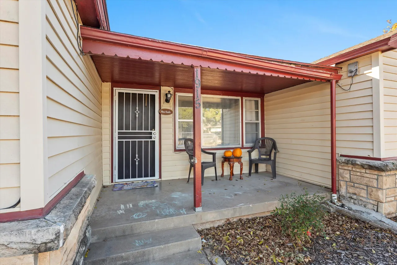 Photo 17 — 1915 37th Street, Lubbock, TX 79412