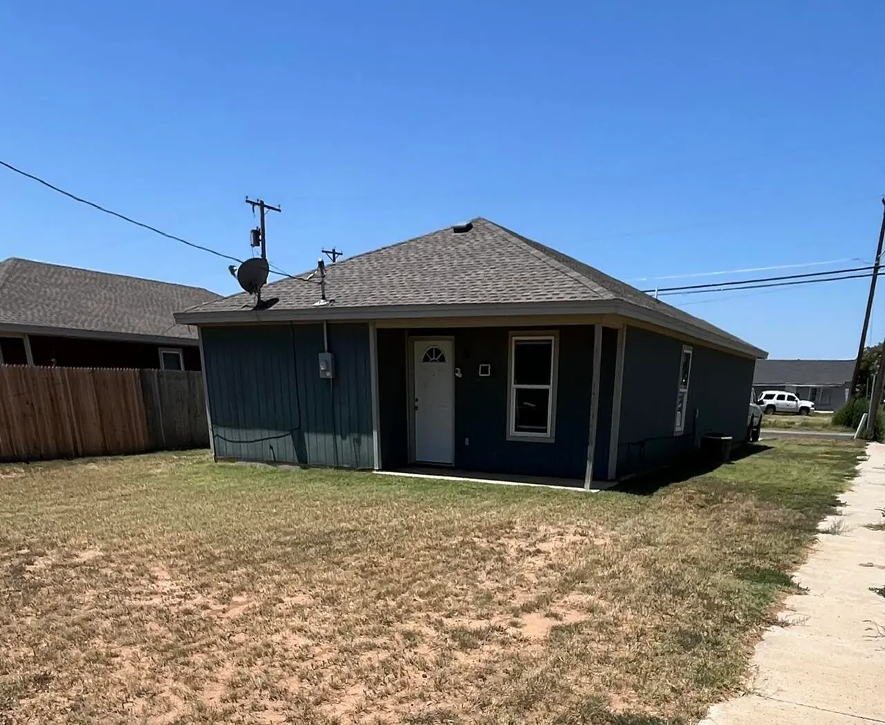 Photo 2 — 1001 Zenith Avenue, Lubbock, TX 79403