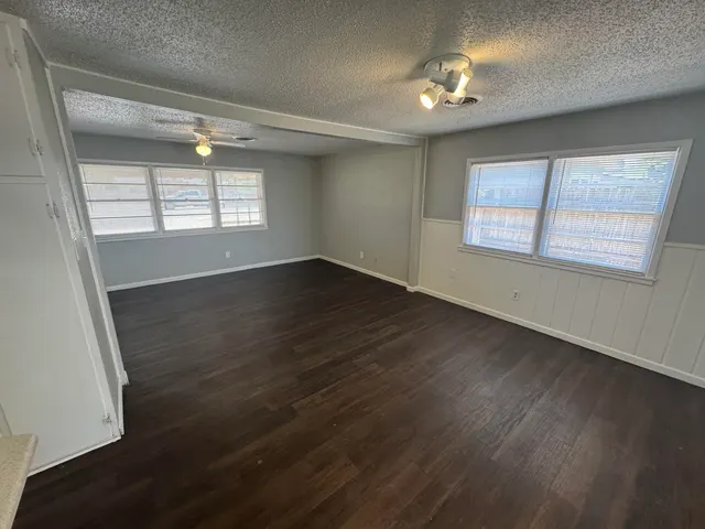 Photo 6 — 5316 32nd Street, Lubbock, TX 79407