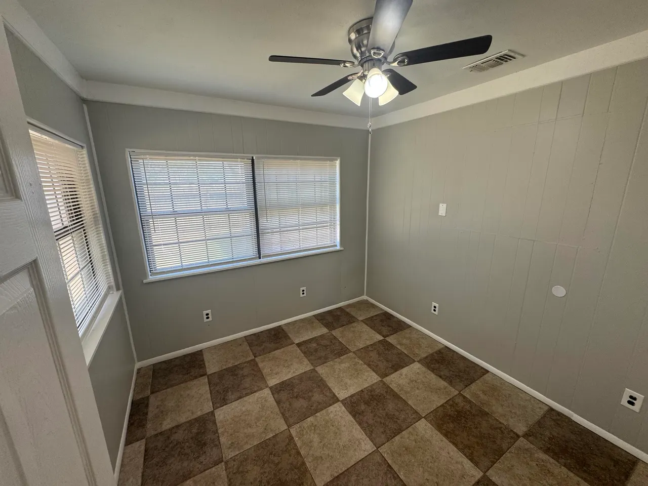 Photo 8 — 5316 32nd Street, Lubbock, TX 79407