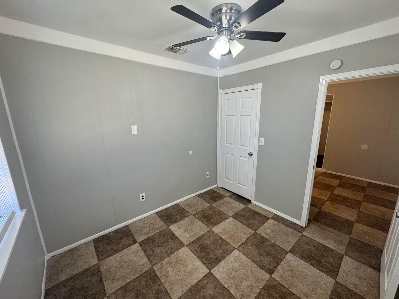 Photo 10 — 5316 32nd Street, Lubbock, TX 79407