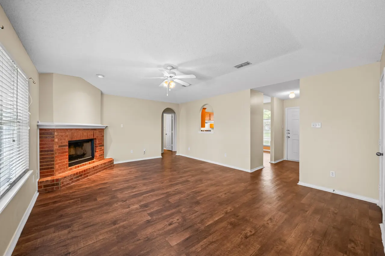 Photo 6 — 5923 9th Drive, Lubbock, TX 79416