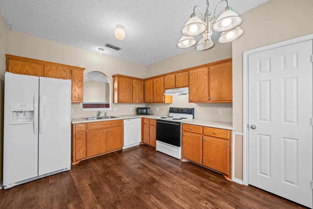 Photo 10 — 5923 9th Drive, Lubbock, TX 79416