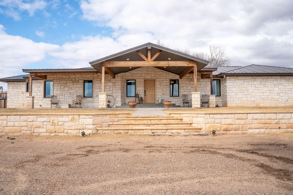 Photo 3 — 7811 County Rd 1540, Shallowater, TX 79363