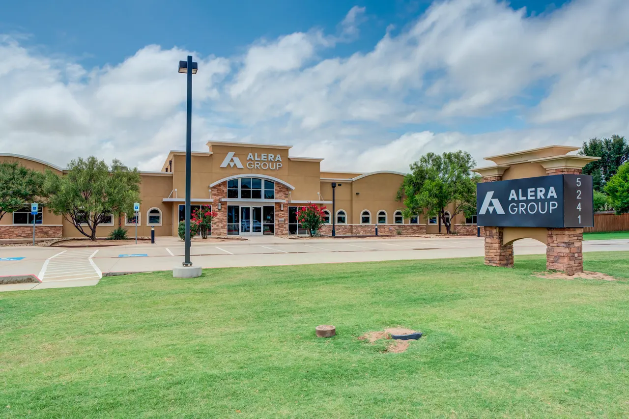 Photo 3 — 5241 98th Street, Lubbock, TX 79424