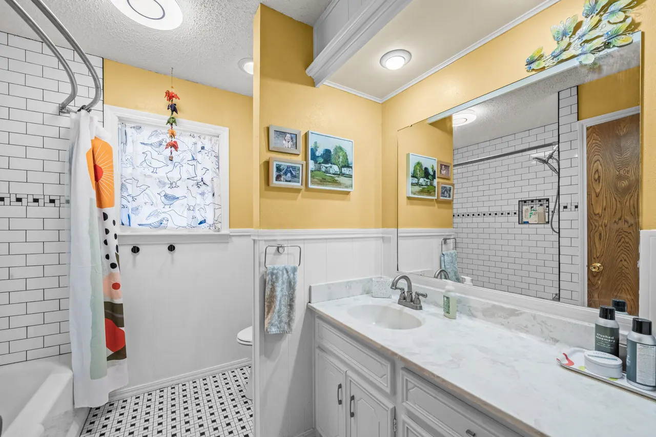 Photo 14 — 3428 68th Drive, Lubbock, TX 79413