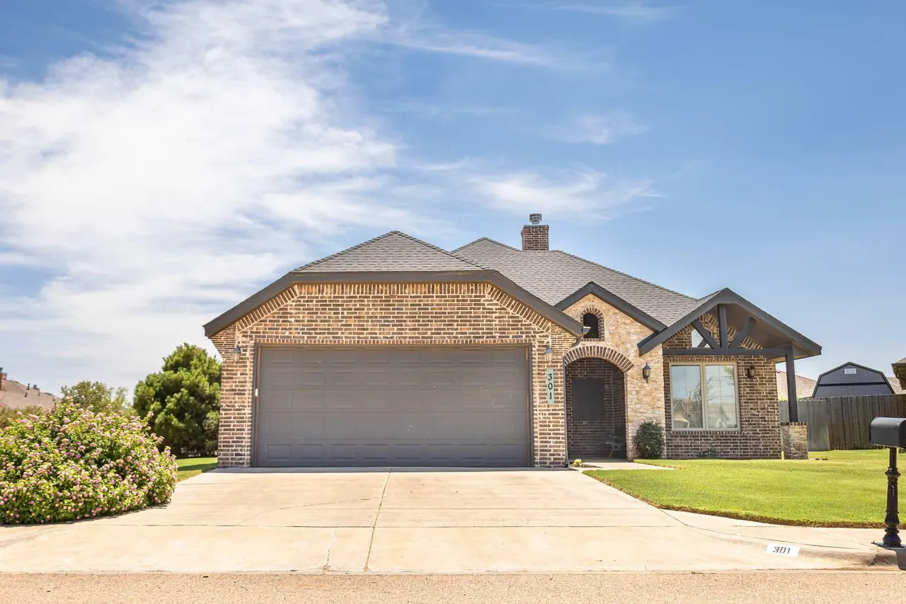 Front exterior — 301 Hampshire Avenue, Wolfforth, TX 79382