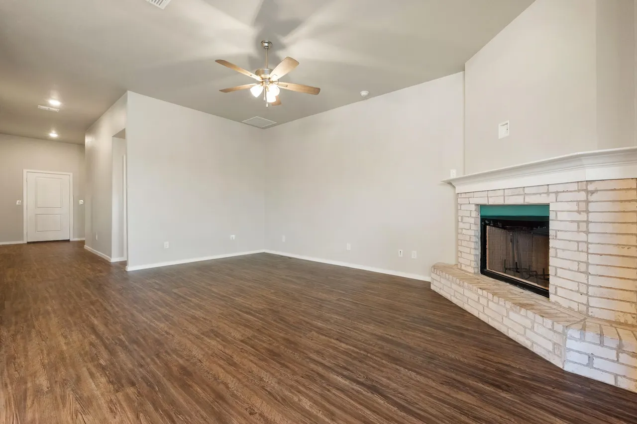 Photo 11 — 2107 Kirksey Avenue, Lubbock, TX 79407