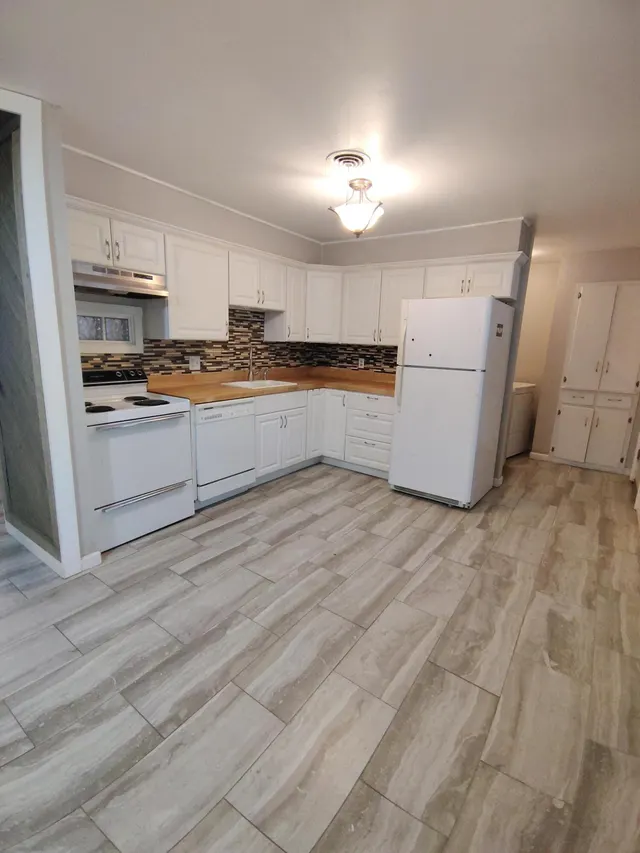 Photo 4 — 3007 54th Street, Lubbock, TX 79413