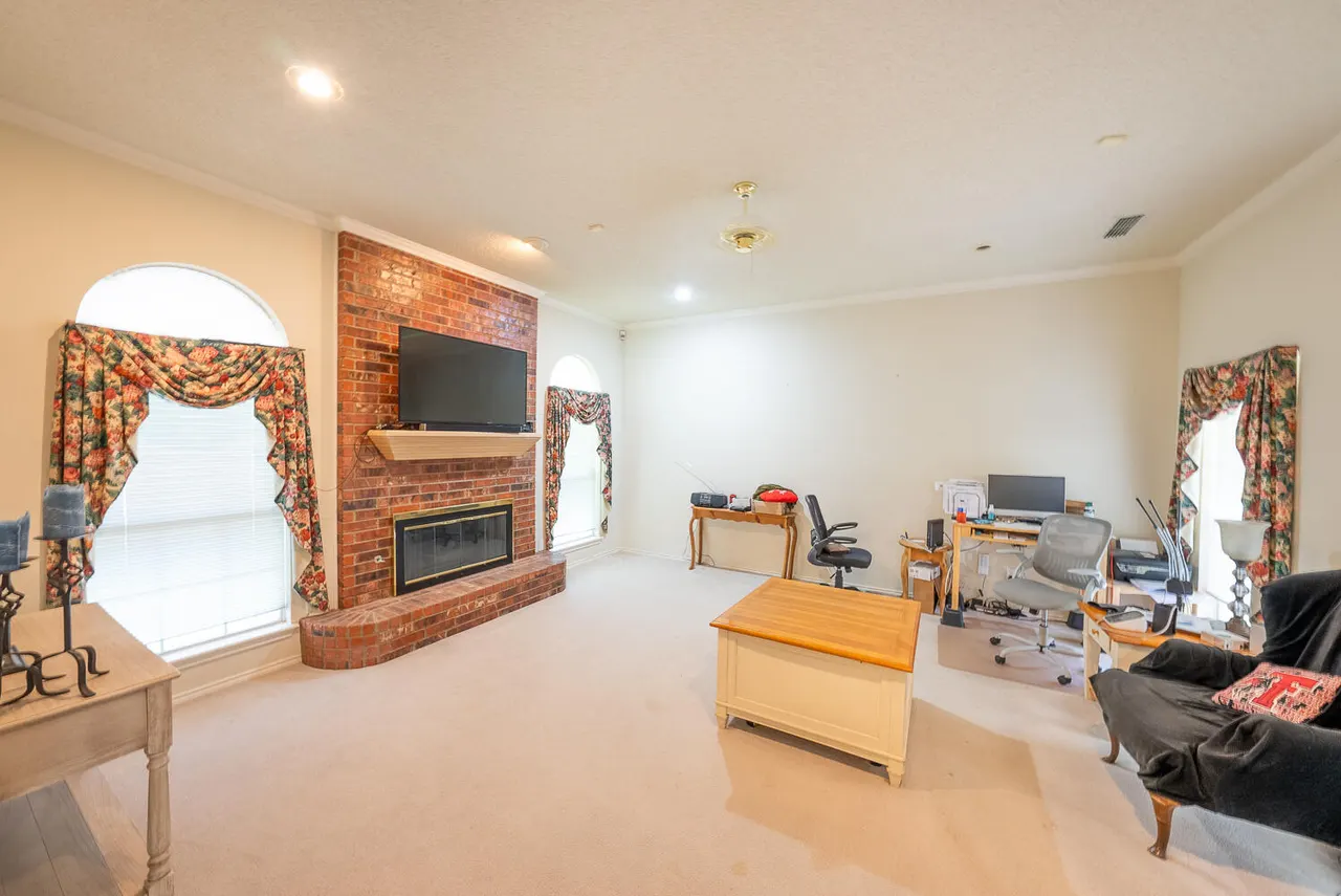 Photo 4 — 8214 Chicago Avenue, Lubbock, TX 79424