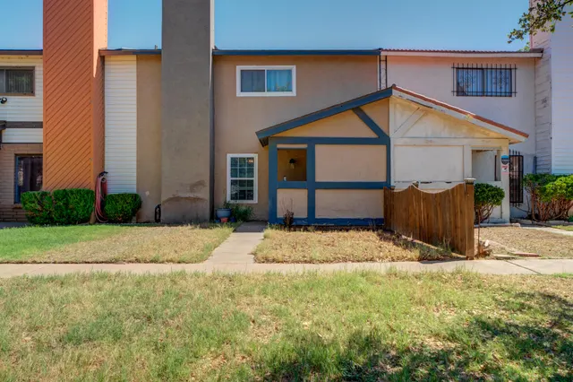 Photo 2 — 8633 Knoxville Drive C31, Lubbock, TX 79423