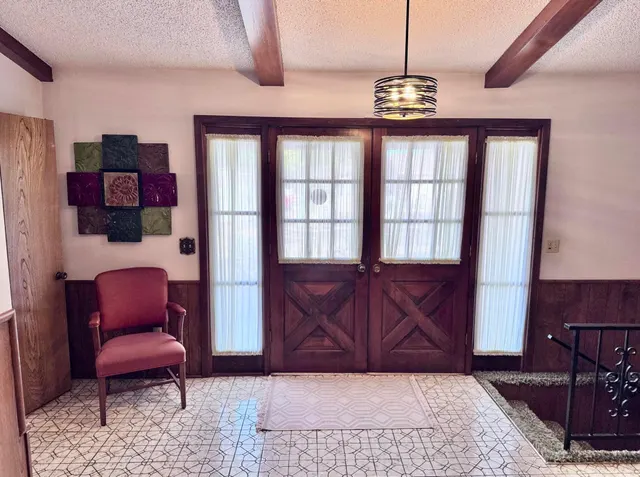Photo 2 — 2507 Holliday Street, Plainview, TX 79072