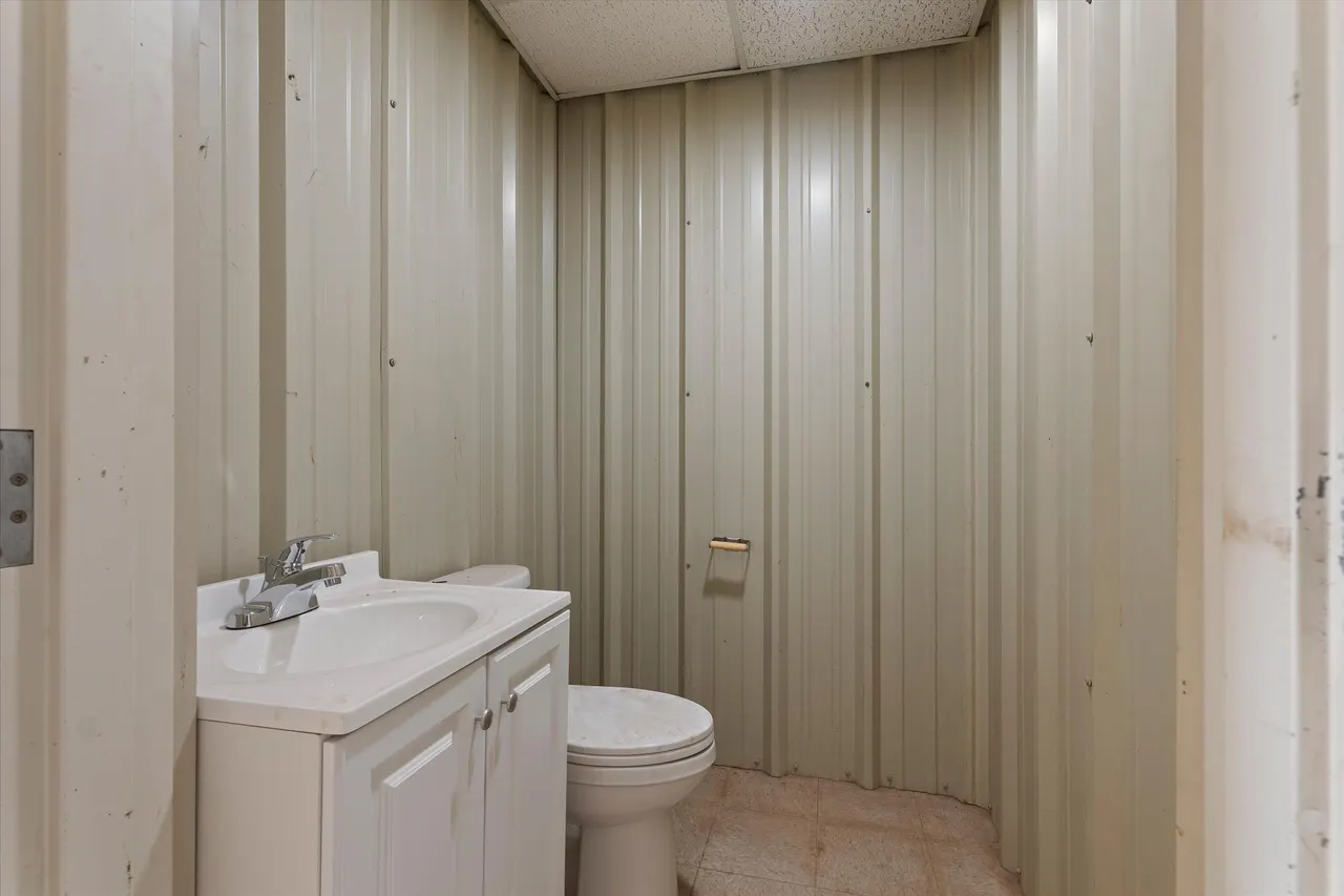 Photo 8 — 111 N Ave K, Levelland, TX 79336