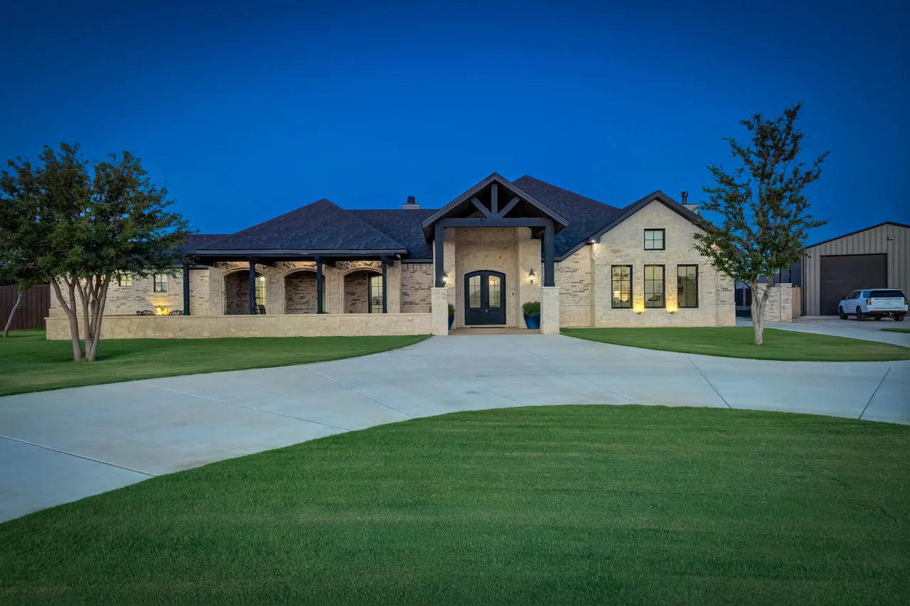 Front exterior — 17605 County Rd 1800, Lubbock, TX 79424