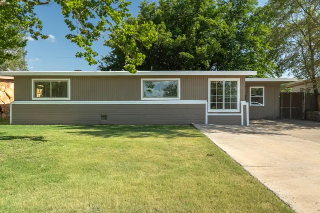 Photo 6 — 2105 48th Street, Lubbock, TX 79412
