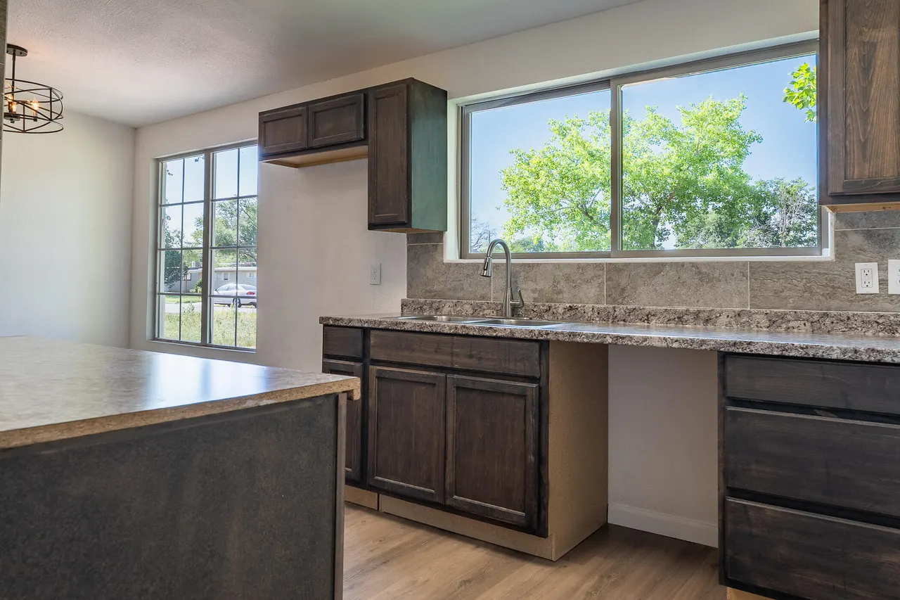Photo 12 — 2105 48th Street, Lubbock, TX 79412