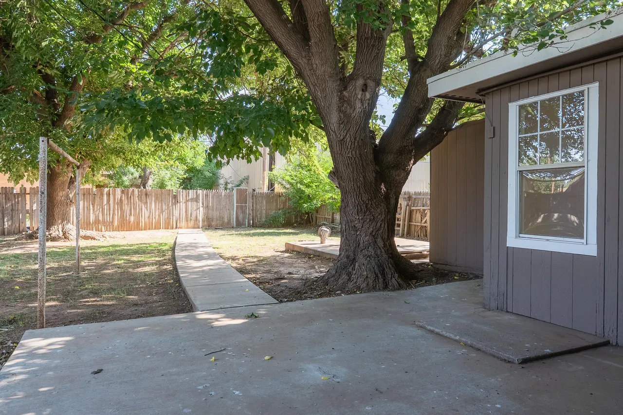 Photo 21 — 2105 48th Street, Lubbock, TX 79412