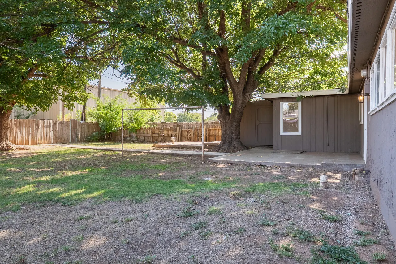 Photo 22 — 2105 48th Street, Lubbock, TX 79412