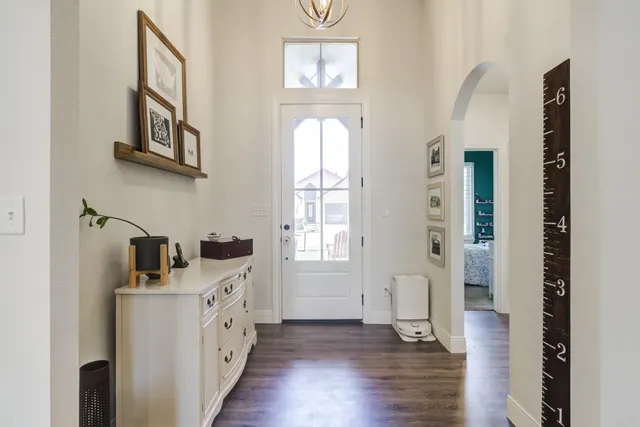 Photo 2 — 5719 119th Street, Lubbock, TX 79424