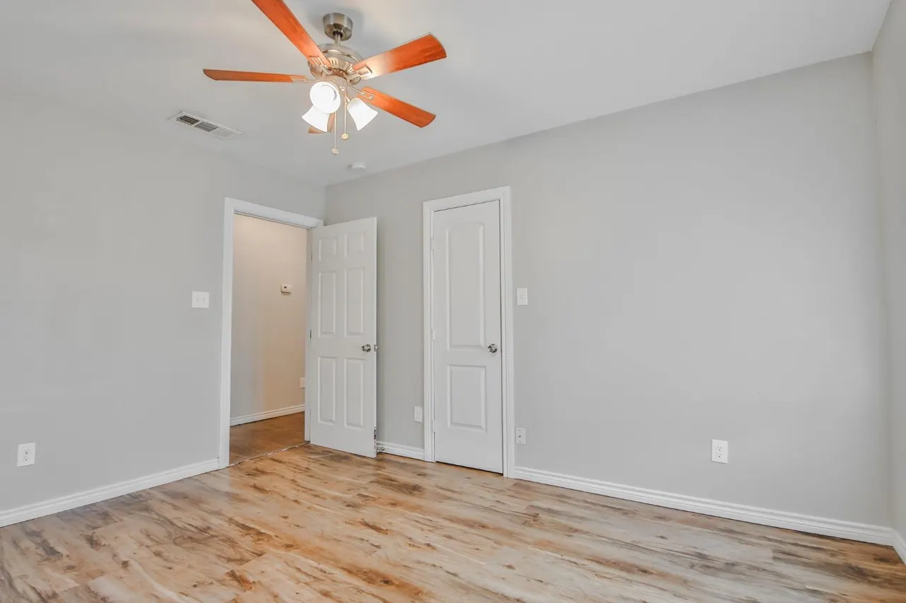 Photo 26 — 2302 20th Street, Lubbock, TX 79411
