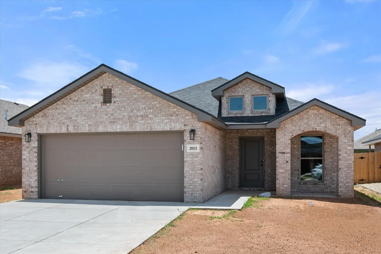 Front exterior — 2013 Durham Avenue, Wolfforth, TX 79382