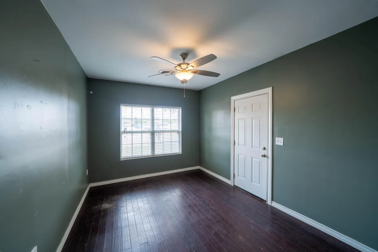 Photo 13 — 2409 20th Street, Lubbock, TX 79411