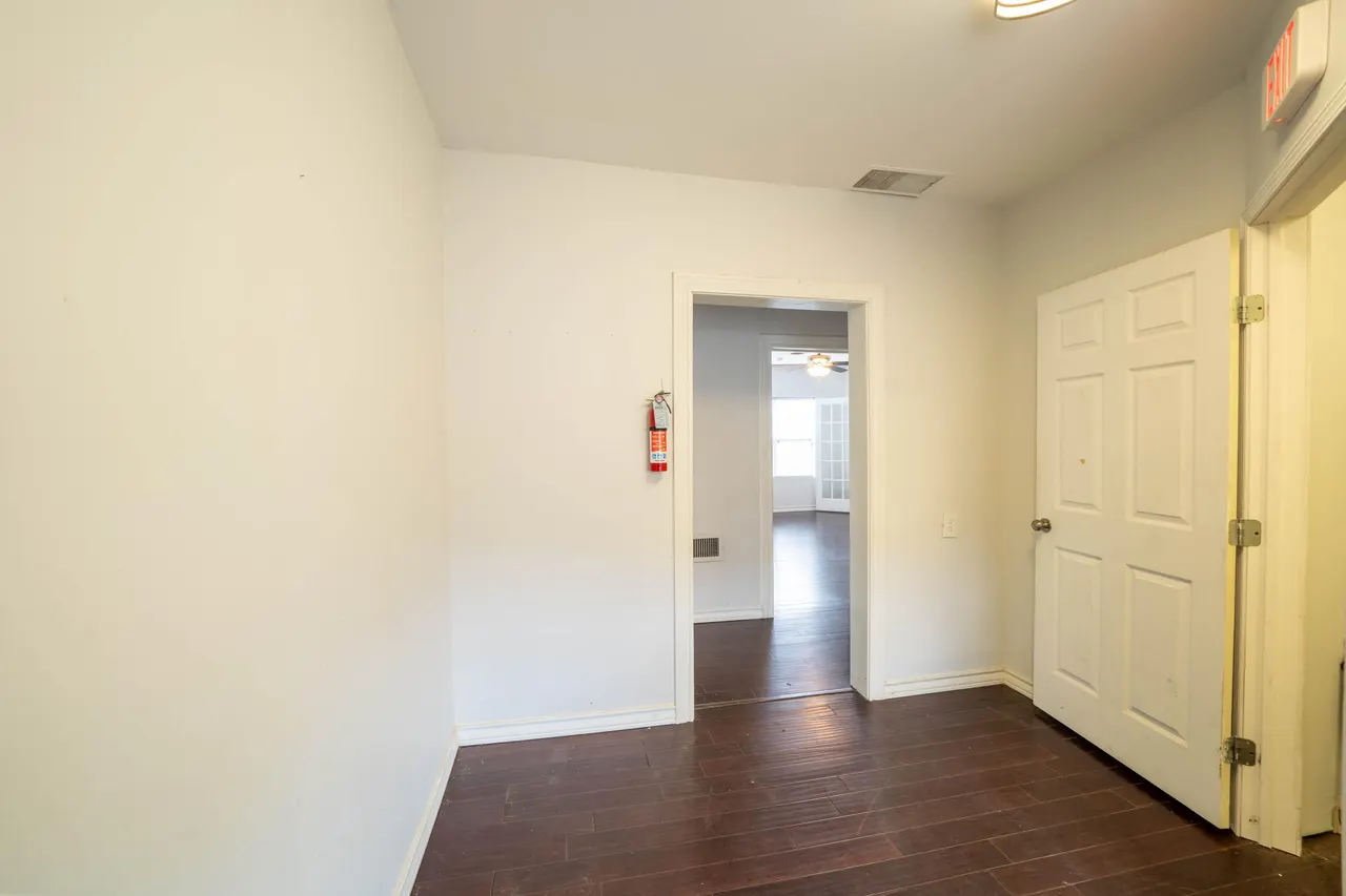 Photo 22 — 2409 20th Street, Lubbock, TX 79411