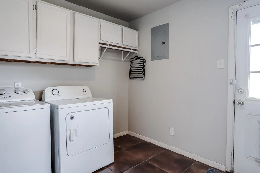 Photo 14 — 3720 27th Street, Lubbock, TX 79410