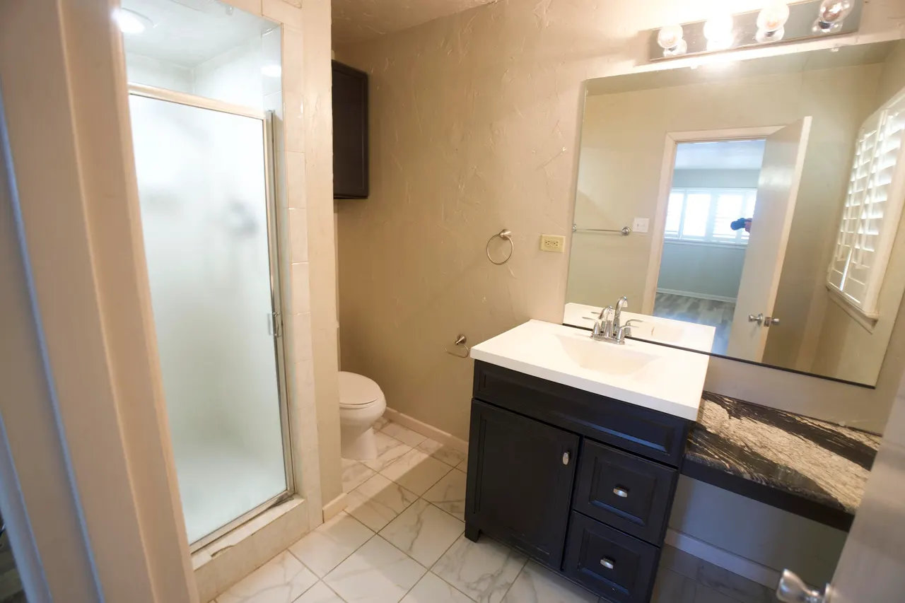 Photo 11 — 3720 27th Street, Lubbock, TX 79410