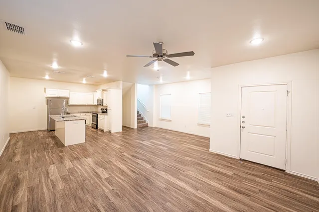 Photo 6 — 6908 20th Street, Lubbock, TX 79407