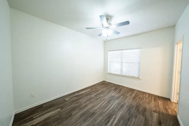 Photo 8 — 6908 20th Street, Lubbock, TX 79407