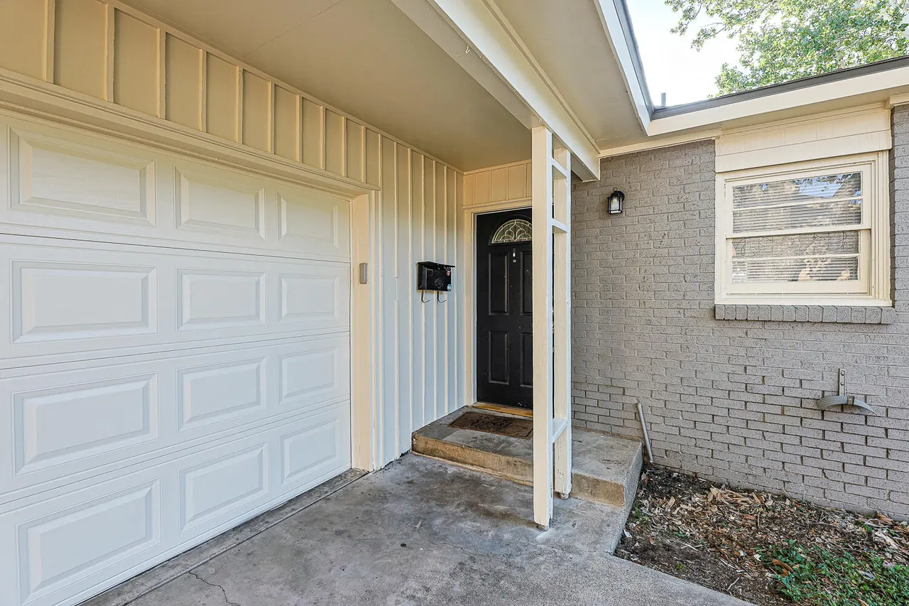 Photo 8 — 4202 53rd Street, Lubbock, TX 79413