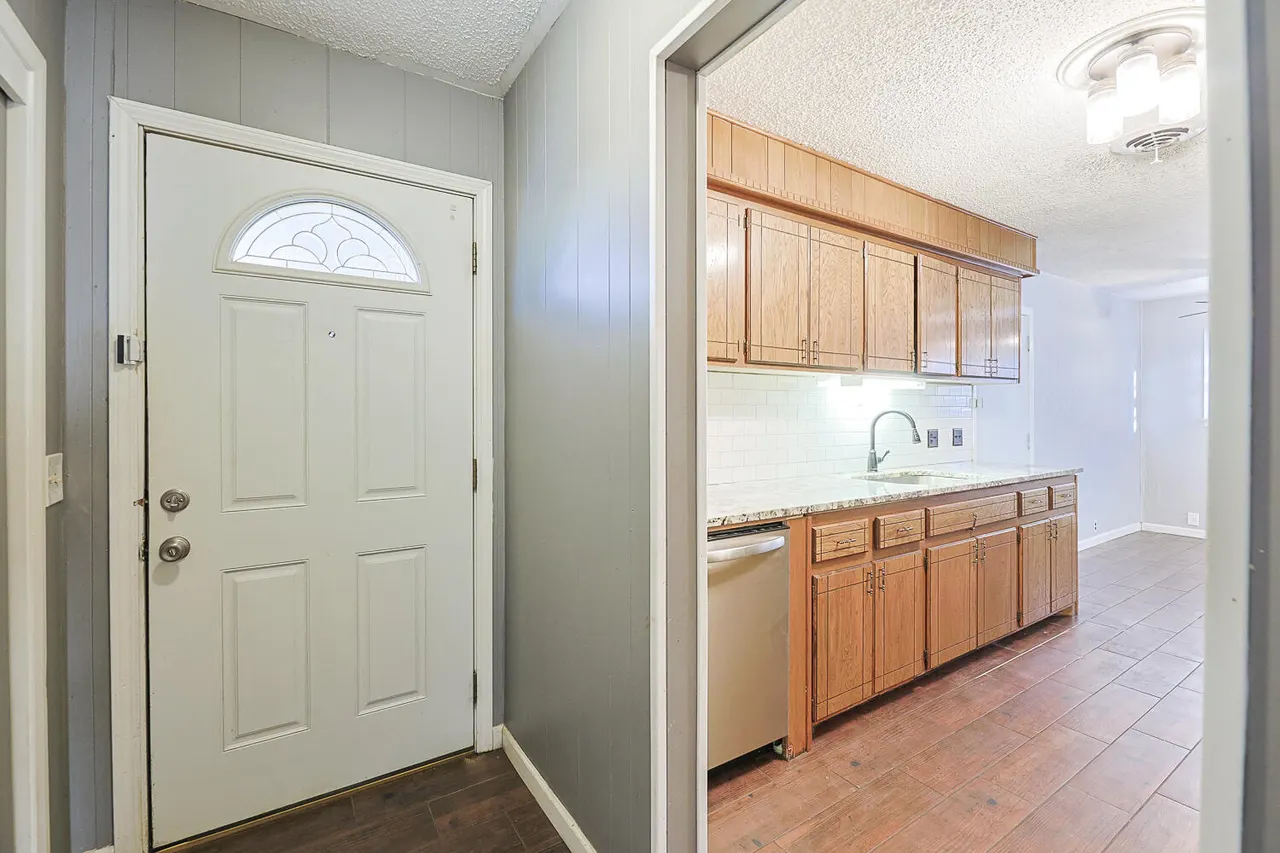 Photo 11 — 4202 53rd Street, Lubbock, TX 79413