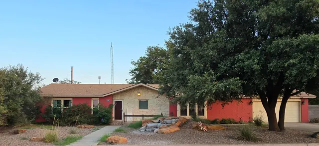 Front exterior — 105 NE 26th Street, Lamesa, TX 79331