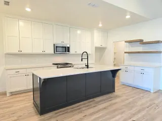 Sold home at 1021 N Fulton Avenue
