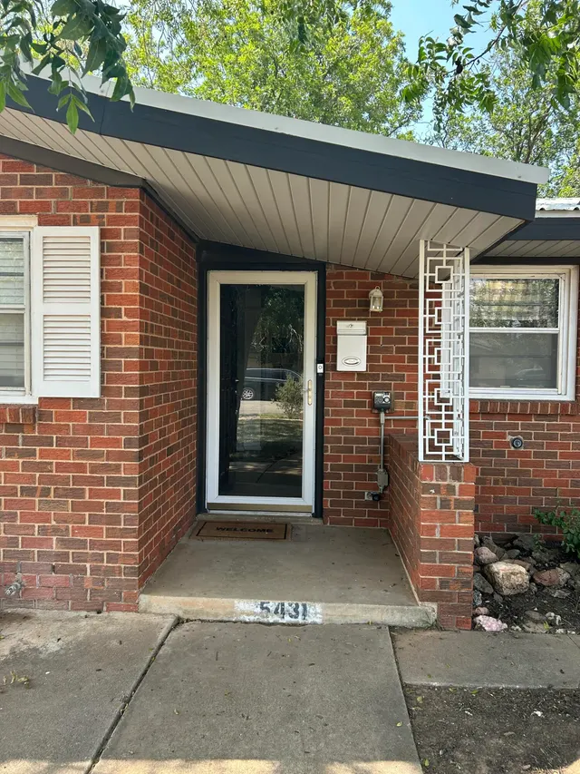 Photo 3 — 5431 16th Street, Lubbock, TX 79416