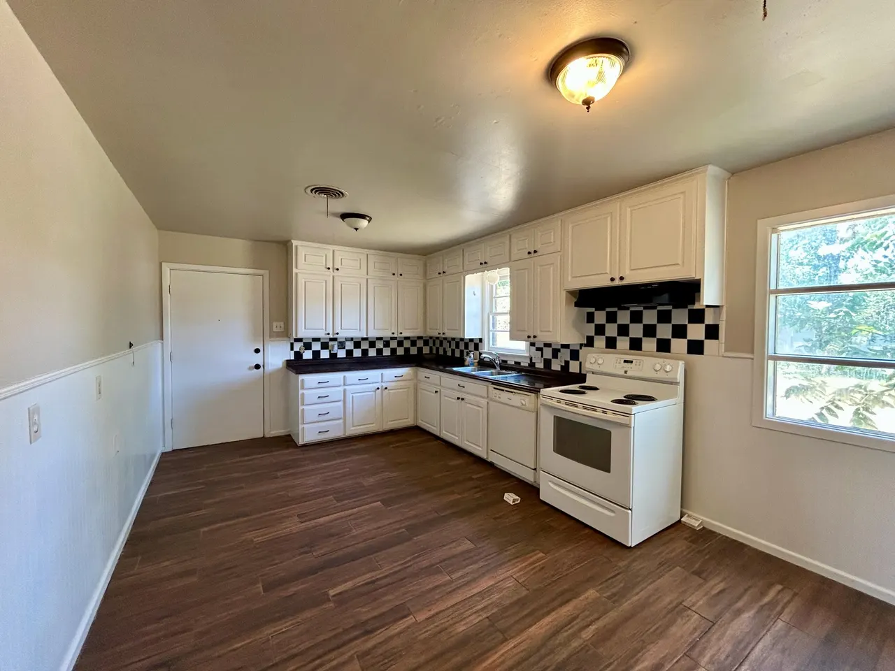 Photo 13 — 4204 43rd Street, Lubbock, TX 79413