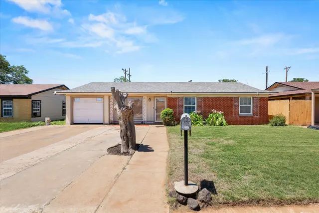 Front exterior — 1817 E 1st Street, Lubbock, TX 79403