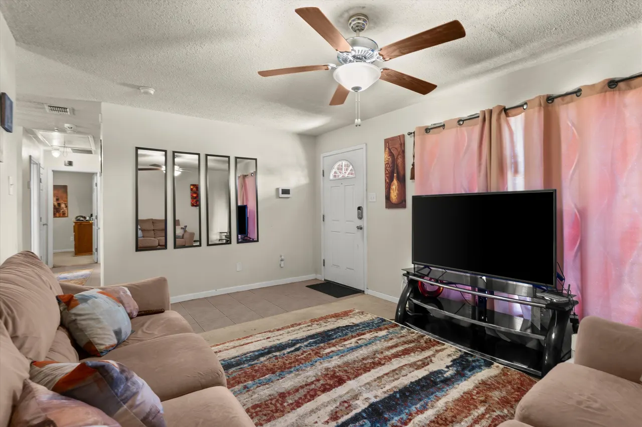 Photo 6 — 1817 E 1st Street, Lubbock, TX 79403