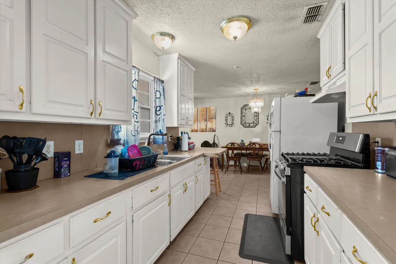 Photo 8 — 1817 E 1st Street, Lubbock, TX 79403