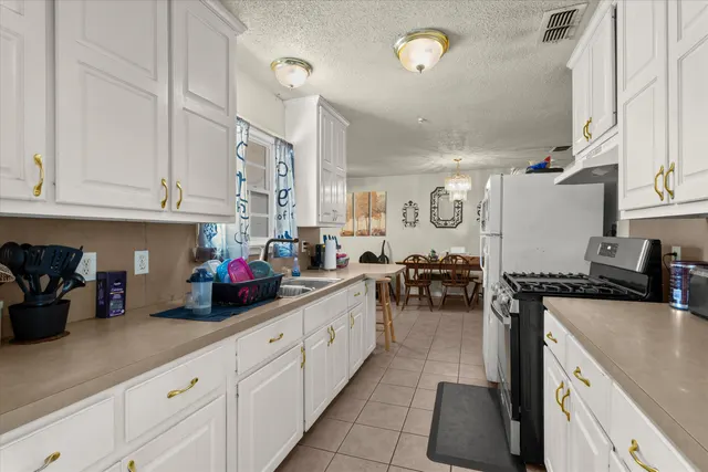 Photo 8 — 1817 E 1st Street, Lubbock, TX 79403