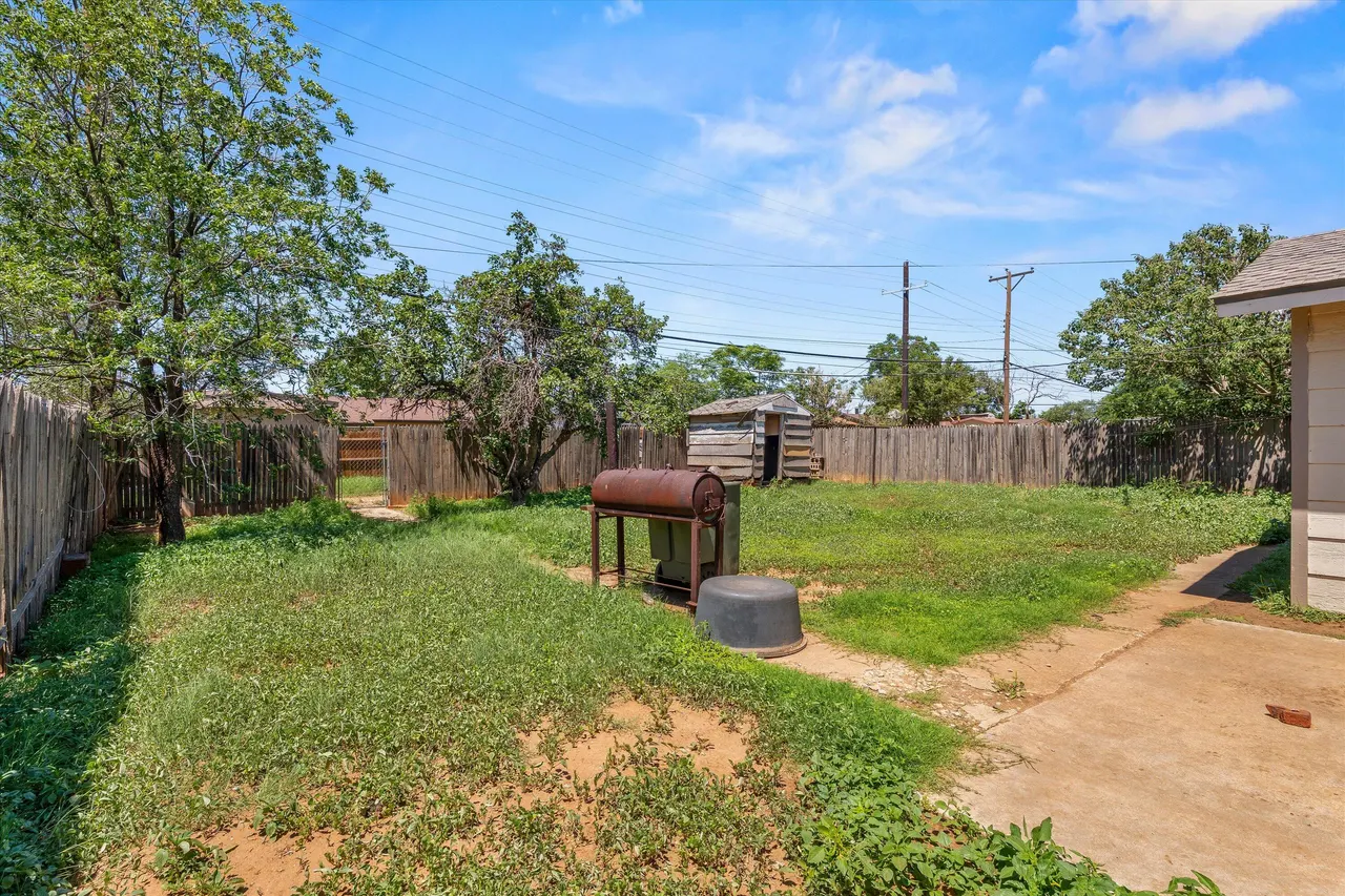 Photo 18 — 1817 E 1st Street, Lubbock, TX 79403