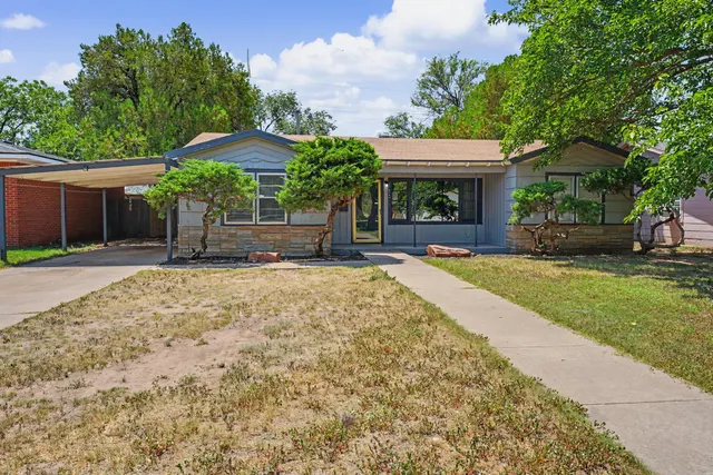 Front exterior — 4003 33rd Street, Lubbock, TX 79410