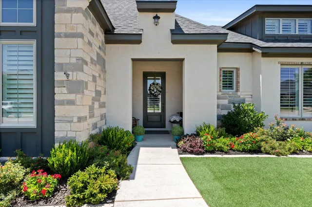 Photo 4 — 10916 Vicksburg Avenue, Lubbock, TX 79424