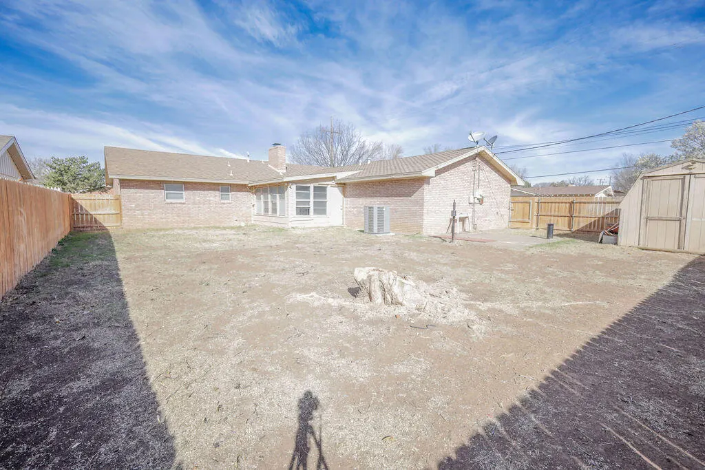 Photo 16 — 812 Holliday Street, Plainview, TX 79072