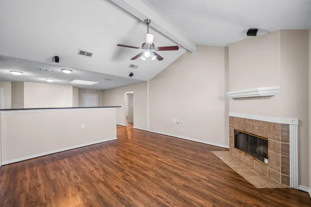 Photo 5 — 7803 Avenue J, Lubbock, TX 79423
