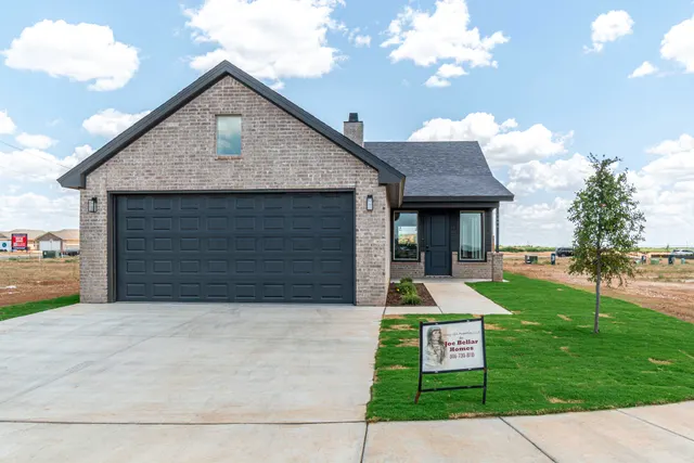 Front exterior — 1206 Farmhouse Avenue, Wolfforth, TX 79382