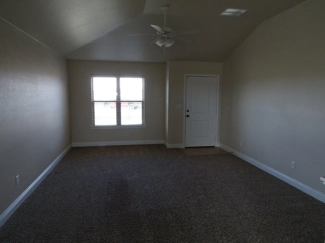 Photo 2 — 11107 Everett Avenue, Lubbock, TX 79424