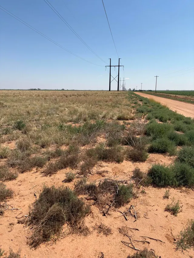Front exterior — Elk, Levelland, TX 79336