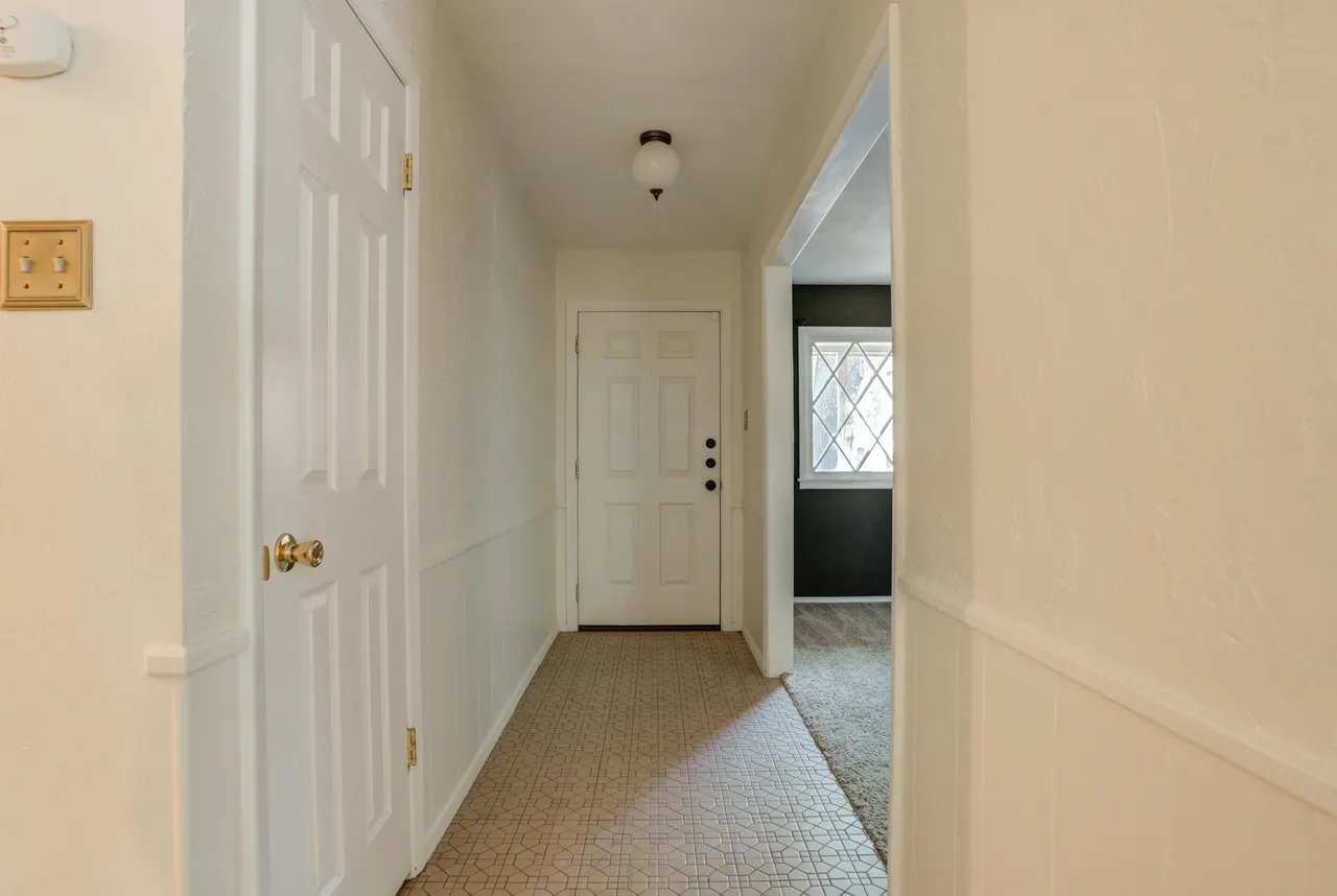 Photo 6 — 3412 62nd Street, Lubbock, TX 79413